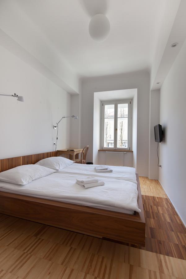 Julija&Robert'S Riverview Apartments And Rooms Liubliana Exterior foto